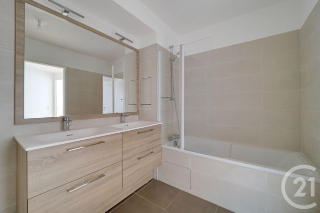 Appartement F3 à vendre - 3 pièces - 63.0 m2 - VANVES - 92 - ILE-DE-FRANCE - Century 21 Agence Fleurie