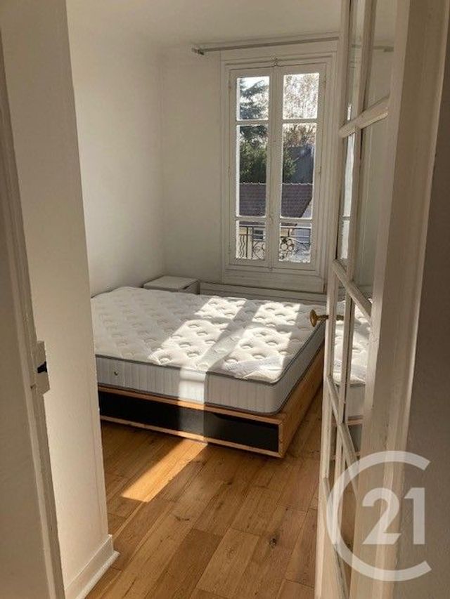 Appartement F2 à louer - 2 pièces - 42.6 m2 - VANVES - 92 - ILE-DE-FRANCE - Century 21 Agence Fleurie