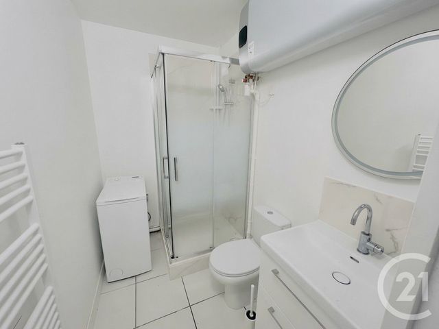 Appartement F1 à louer - 1 pièce - 25.0 m2 - VANVES - 92 - ILE-DE-FRANCE - Century 21 Agence Fleurie