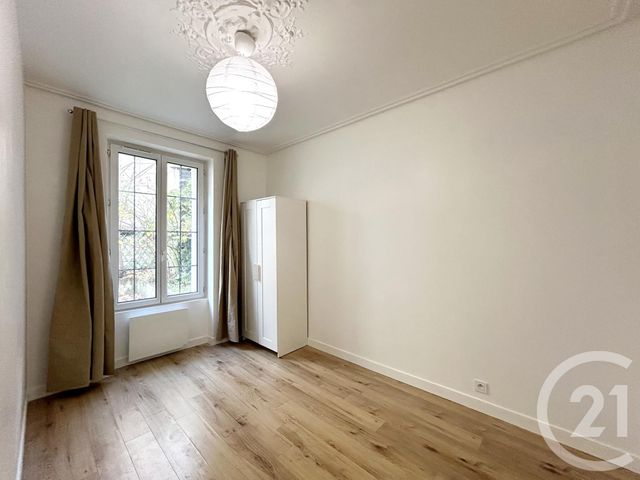 Appartement F3 à louer - 3 pièces - 42.0 m2 - VANVES - 92 - ILE-DE-FRANCE - Century 21 Agence Fleurie