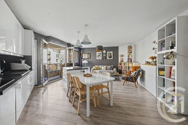 Appartement F3 à vendre - 3 pièces - 75.0 m2 - VANVES - 92 - ILE-DE-FRANCE - Century 21 Agence Fleurie