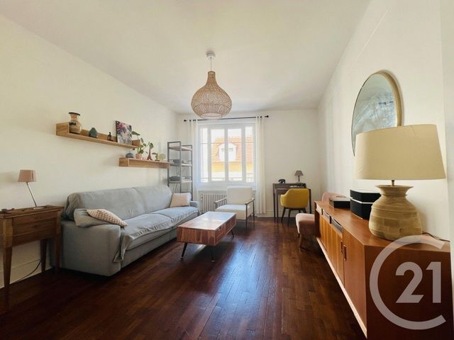 Appartement F3 à vendre - 3 pièces - 61.0 m2 - VANVES - 92 - ILE-DE-FRANCE - Century 21 Agence Fleurie