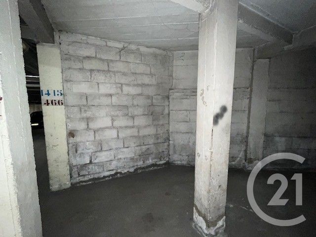 Afficher la photo en grand parking à vendre - 5.25 m2 - ISSY LES MOULINEAUX - 92 - ILE-DE-FRANCE - Century 21 Agence Fleurie