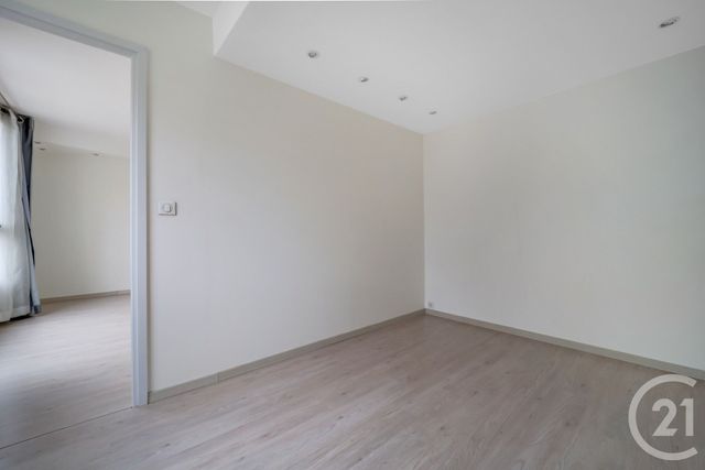 Appartement F3 à vendre - 3 pièces - 52.0 m2 - VANVES - 92 - ILE-DE-FRANCE - Century 21 Agence Fleurie