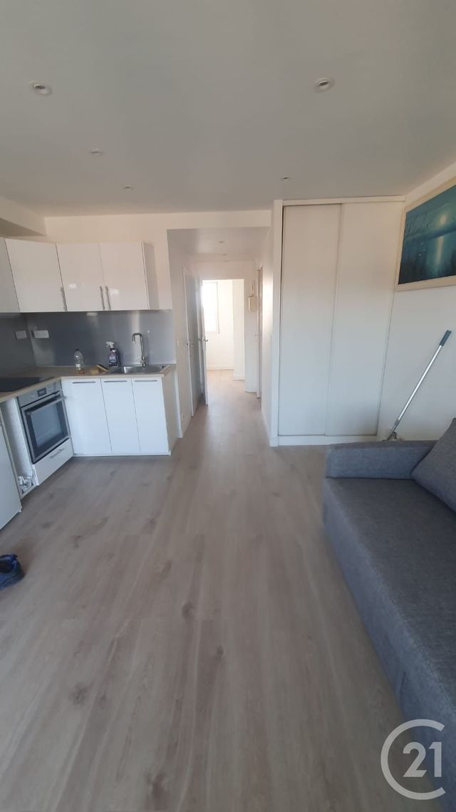 Appartement F2 à louer - 2 pièces - 30.0 m2 - MAISONS ALFORT - 94 - ILE-DE-FRANCE - Century 21 Agence Fleurie