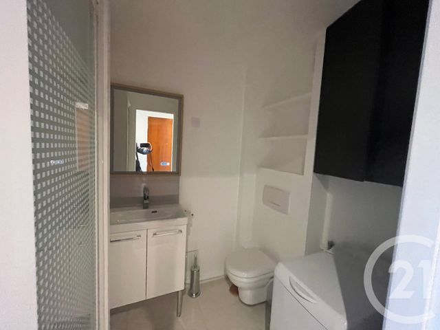 Appartement F2 à louer - 2 pièces - 30.0 m2 - MAISONS ALFORT - 94 - ILE-DE-FRANCE - Century 21 Agence Fleurie