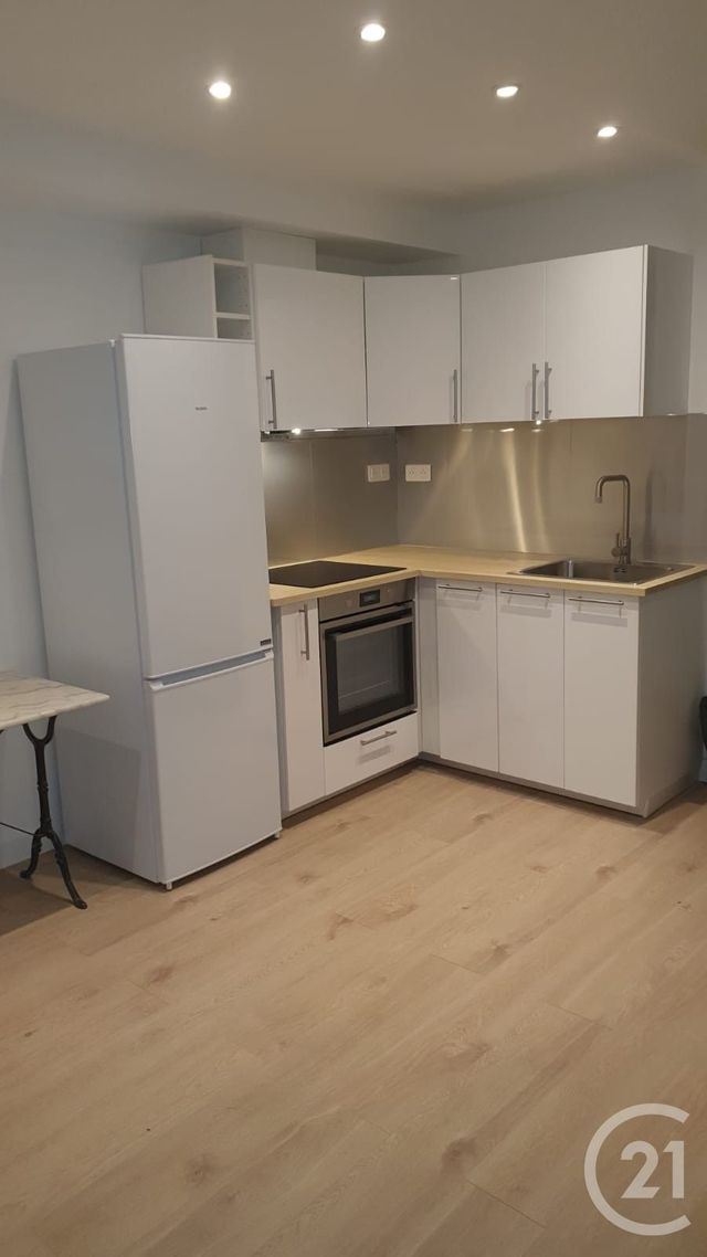 Appartement F2 à louer - 2 pièces - 30.0 m2 - MAISONS ALFORT - 94 - ILE-DE-FRANCE - Century 21 Agence Fleurie