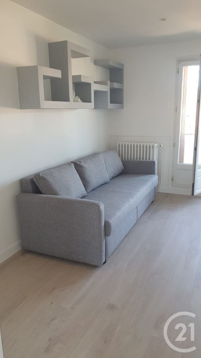 Appartement F2 à louer - 2 pièces - 30.0 m2 - MAISONS ALFORT - 94 - ILE-DE-FRANCE - Century 21 Agence Fleurie