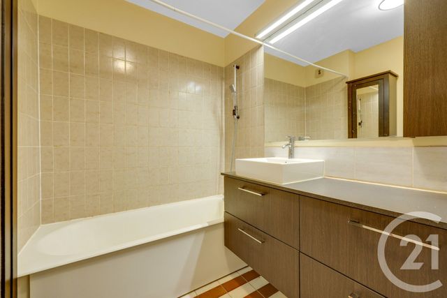Appartement F3 à vendre - 3 pièces - 72.0 m2 - VANVES - 92 - ILE-DE-FRANCE - Century 21 Agence Fleurie