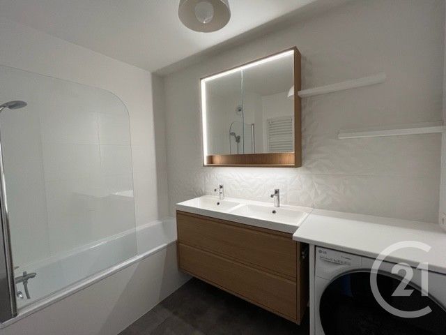 Appartement F4 à vendre - 4 pièces - 82.78 m2 - CLAMART - 92 - ILE-DE-FRANCE - Century 21 Agence Fleurie