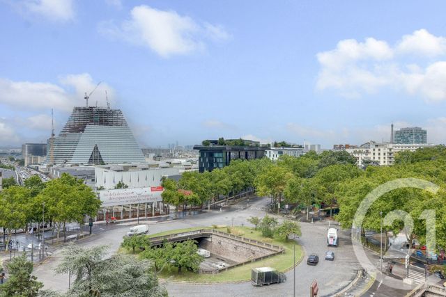 Afficher la photo en grand Appartement F4 à vendre - 4 pièces - 73.0 m2 - PARIS - 75015 - ILE-DE-FRANCE - Century 21 Agence Fleurie