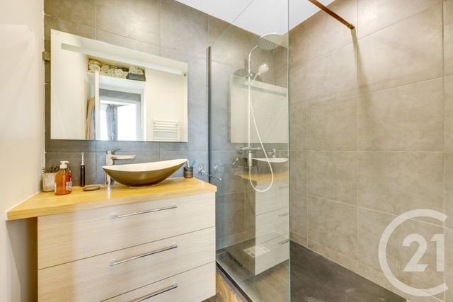 Afficher la photo en grand Appartement F4 à vendre - 4 pièces - 73.0 m2 - PARIS - 75015 - ILE-DE-FRANCE - Century 21 Agence Fleurie