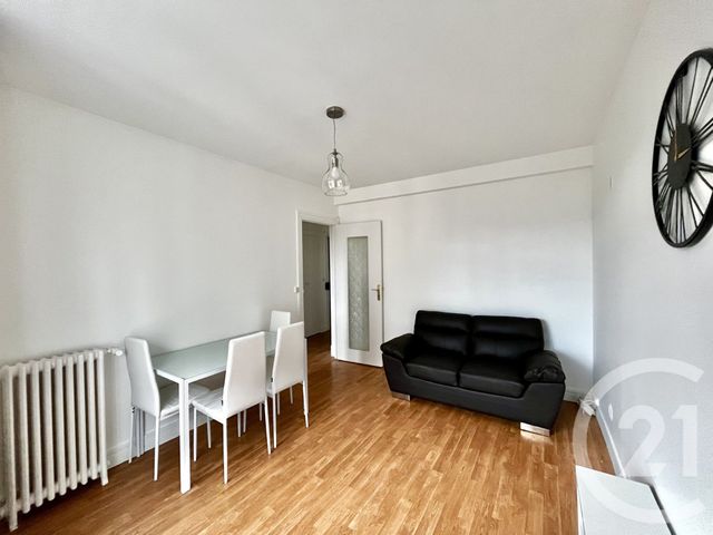Appartement F2 à louer - 2 pièces - 33.27 m2 - VANVES - 92 - ILE-DE-FRANCE - Century 21 Agence Fleurie