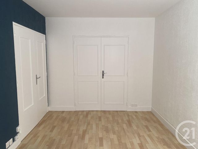 Appartement F2 à louer - 2 pièces - 40.5 m2 - VANVES - 92 - ILE-DE-FRANCE - Century 21 Agence Fleurie