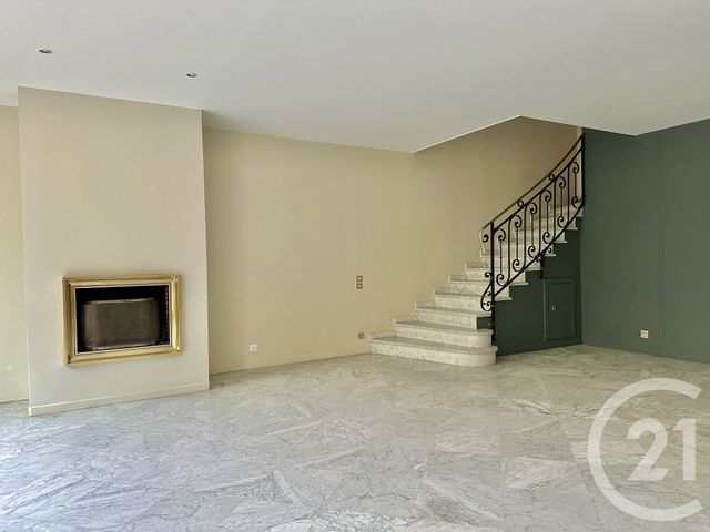 Appartement Duplex à vendre - 4 pièces - 130.0 m2 - VANVES - 92 - ILE-DE-FRANCE - Century 21 Agence Fleurie