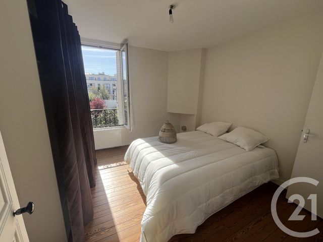 Appartement F2 à louer - 2 pièces - 30.0 m2 - VANVES - 92 - ILE-DE-FRANCE - Century 21 Agence Fleurie
