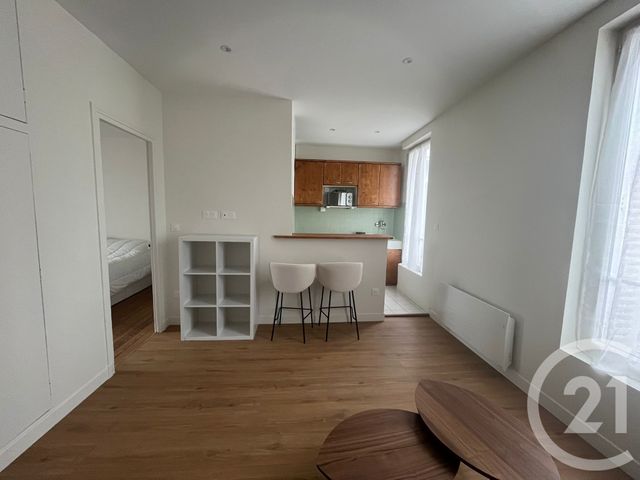 Appartement F2 à louer - 2 pièces - 30.0 m2 - VANVES - 92 - ILE-DE-FRANCE - Century 21 Agence Fleurie