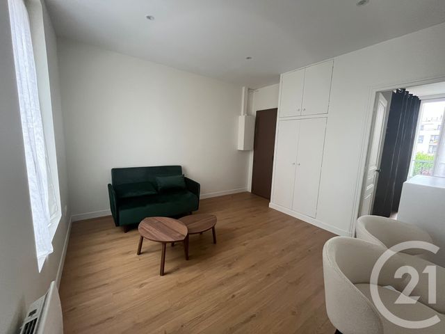 Appartement F2 à louer - 2 pièces - 30.0 m2 - VANVES - 92 - ILE-DE-FRANCE - Century 21 Agence Fleurie